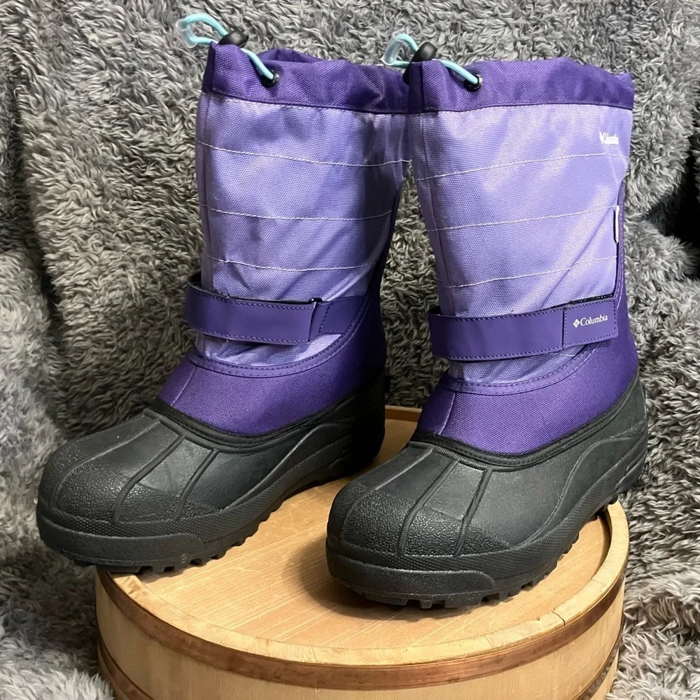 EUC Columbia Girls Powder Bug Winter Boot Purple